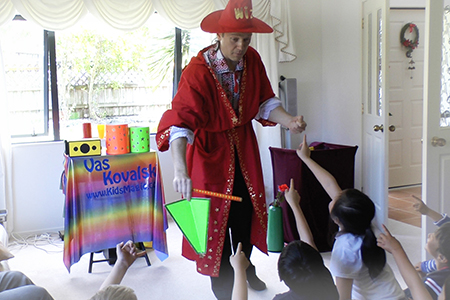 Auckland kids magic show performance photo