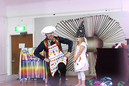Auckland kids magic show performance photo