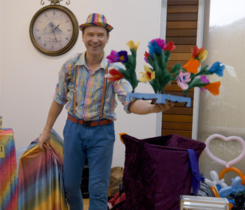 Auckland kids magic show performance photo